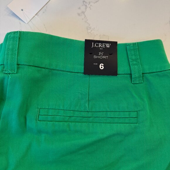NWT J.Crew Classic 3.5" Hem Chino Shorts - Kelly Green, Size 6 - Picture 4 of 6